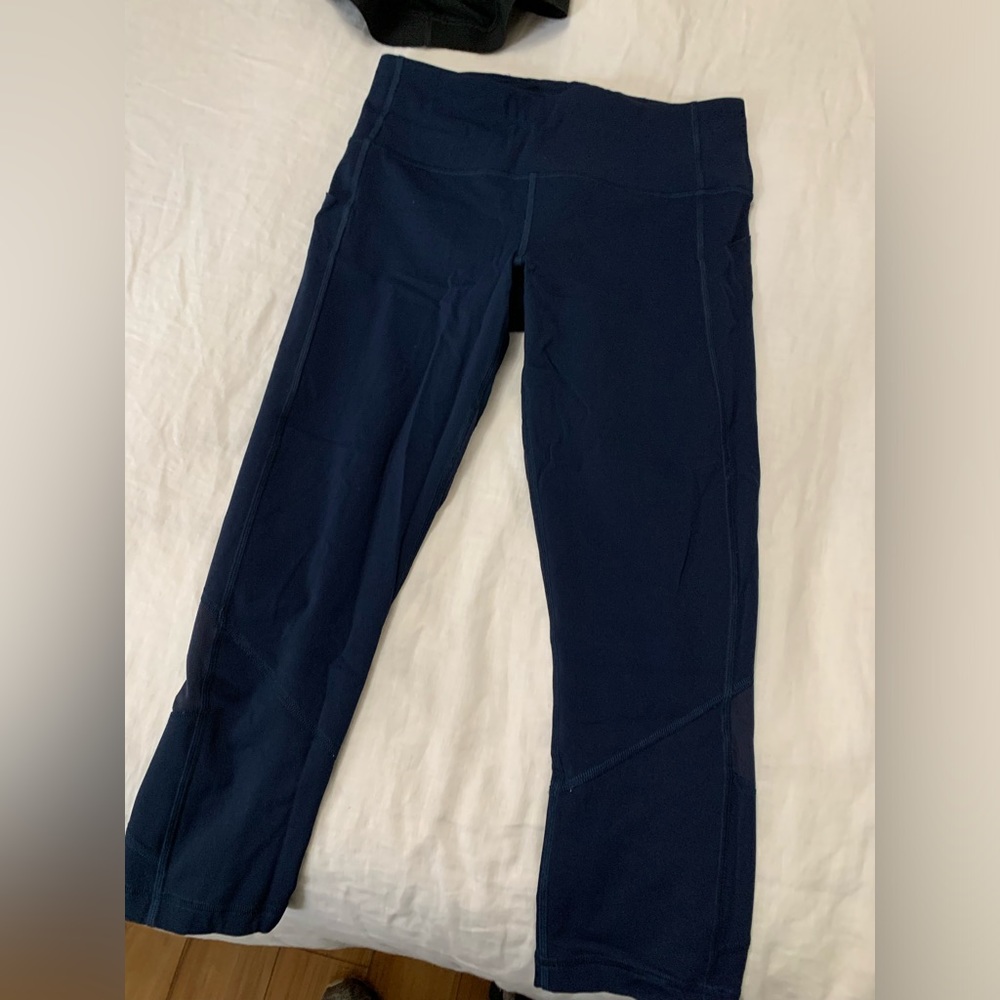 Lululemon - Picture 2 of 2